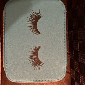 Jewelry, electronics or miscellaneous zip carryall